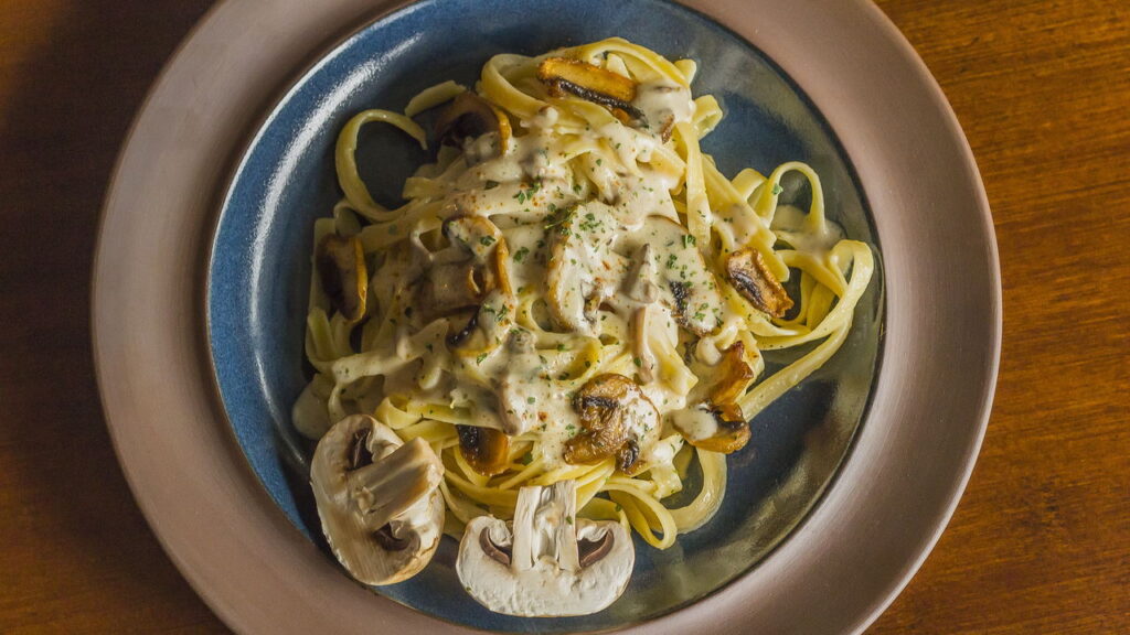 Receitas de massa no micro-ondas melhoram o jantar com sabor e rapidez