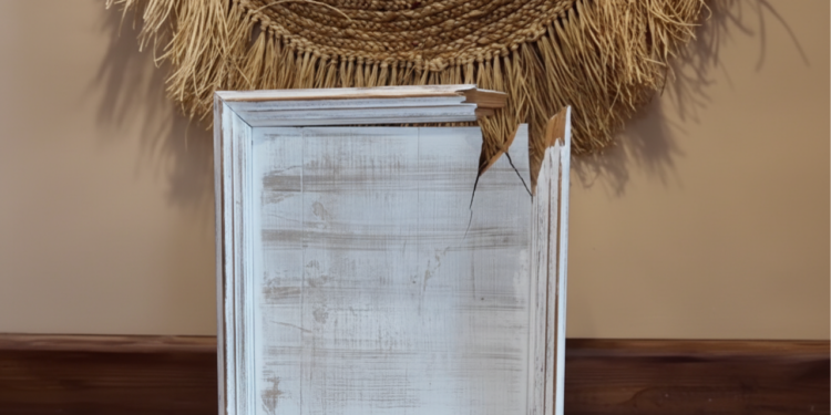 Como transformar molduras descartadas em peças únicas de decoração