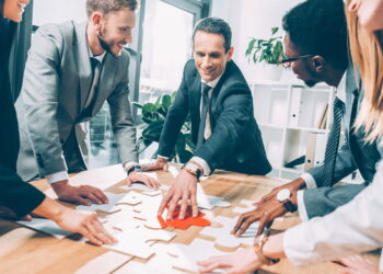 Dicas para incentivar a colaboração em equipes para um trabalho mais leve segundo especialistas