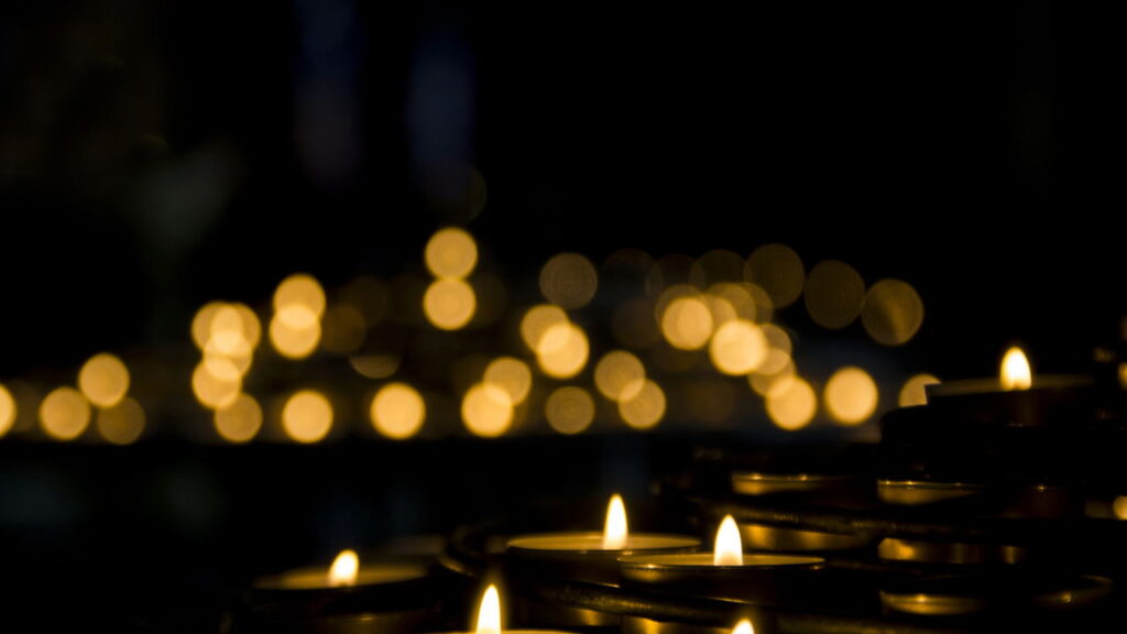 Atriz icônica conhecida por papéis marcantes em Hollywood faleceu aos 79 anos