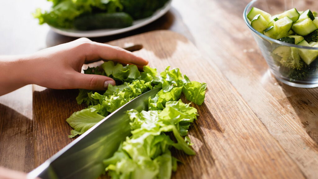 Hortaliça versátil cheia de nutrientes e muito popular no cultivo de casa
