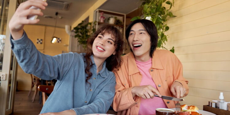 Dicas para amizades mais saudáveis e duradouras, segundo a psicologia