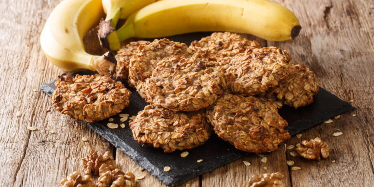 É biscoito ou bolacha? Receita da versão mais saudável com aveia e banana!