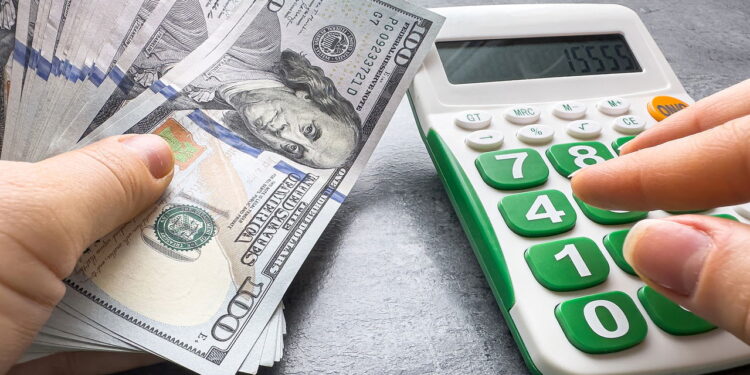 Pequenas mudanças na rotina que fazem suas contas caírem