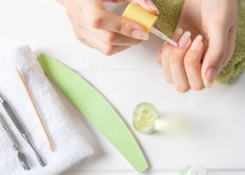 Veja como suas unhas podem ficar lindas mesmo sem tirar a cutícula