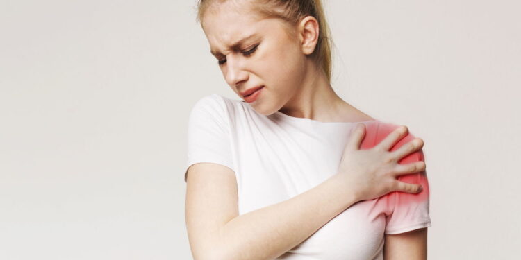 Condição comum entre 40 e 60 anos pode afetar o ombro com o tempo