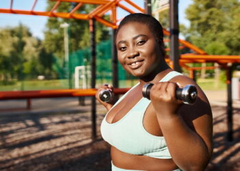 Exercícios fáceis de fazer que elevam o humor e reduzem o estresse do dia a dia