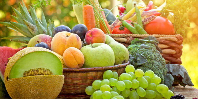 3 frutas orgânicas que crescem em ciclos anuais previsíveis