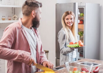 Essa função pouco usada da geladeira ajuda a preservar verduras por mais tempo