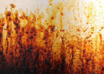 Tirar gordura da cozinha fica fácil quando é da forma correta