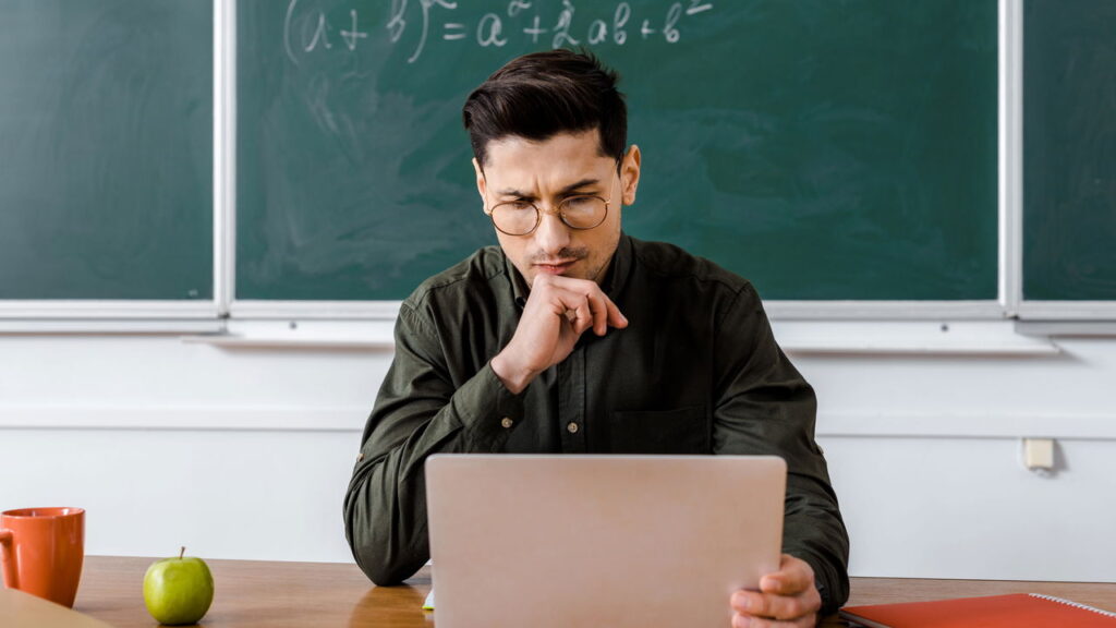 5 a cada 20 pessoas conseguem encontrar o número 427 na aspiral