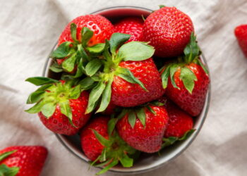 Como conservar morangos por mais de 10 dias na geladeira