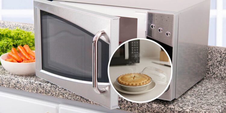 A torta salgada mais rápida e gostosa que você vai fazer no micro-ondas