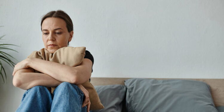 Terapia para sobrecarga emocional em mulheres pode ajudar, segundo especialistas