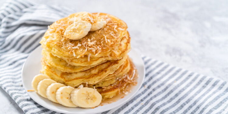 Sem farinha, nem açúcar: como fazer panquecas de banana mais saudáveis em 5 minutos