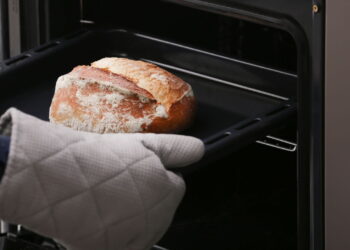 O truque no forno que deixa pães e bolos mais fofinhos