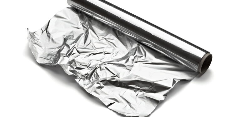 Como evitar que a casa fique cheia de moscas usando apenas 1 papel de alumínio