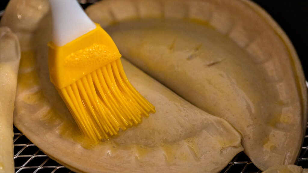 Pastel sem fritura no micro-ondas para quem ama praticidade na cozinha