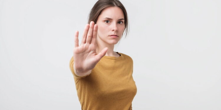 O que não fazer ao limpar o banheiro para evitar contaminação