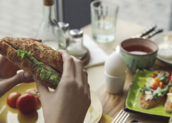 Os 3 melhores sanduíches prontos em 5 minutos para matar a fome