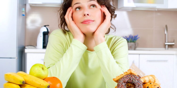 Alimentação com esses alimentos acelera o envelhecimento, segundo nutricionistas