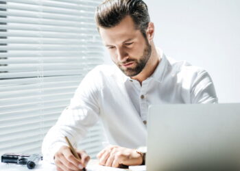 Como usar o chá verde para ajudar na concentração
