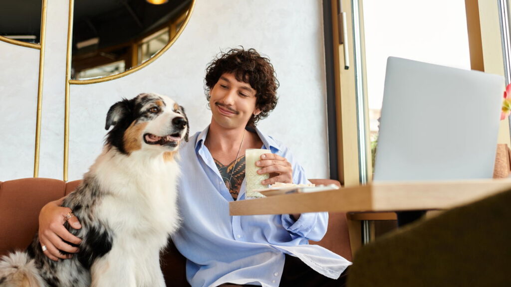 Nomes de cachorro inspirados em filmes estão conquistando os tutores