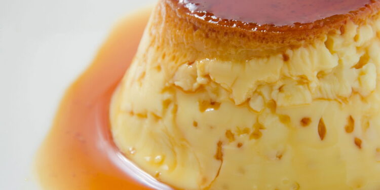 O melhor pudim de micro-ondas fica pronto em 5 minutos