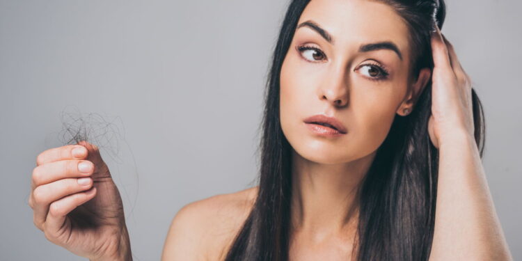 Os alimentos ricos em biotina que previnem queda de cabelo e unhas fracas