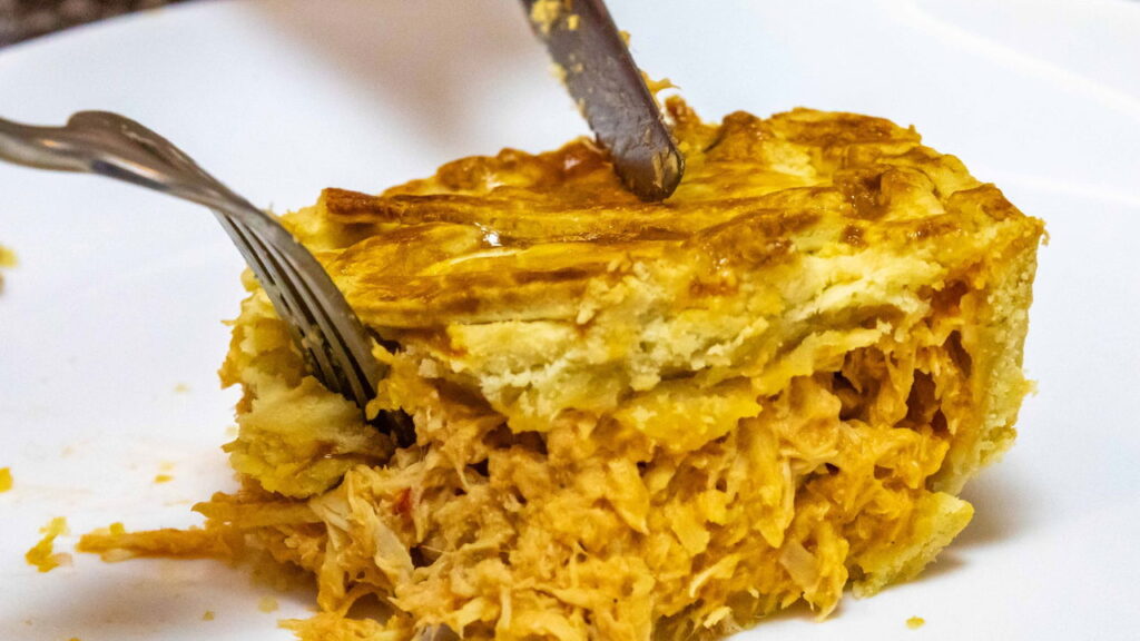 A torta salgada mais rápida e gostosa que você vai fazer no micro-ondas