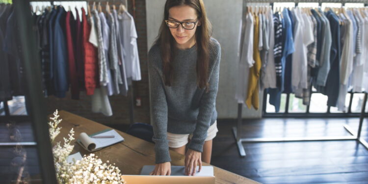 Conhecida rede varejista entra com pedido de falência após dificuldades financeiras
