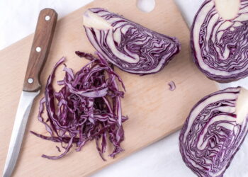 Dica simples para manter o repolho roxo vibrante e saudável por semanas na geladeira