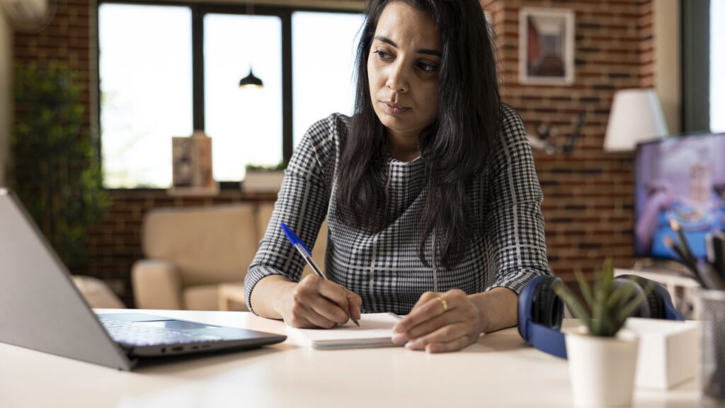 Maneiras de aliviar o peso de responsabilidades financeiras pessoais segundo terapeutas