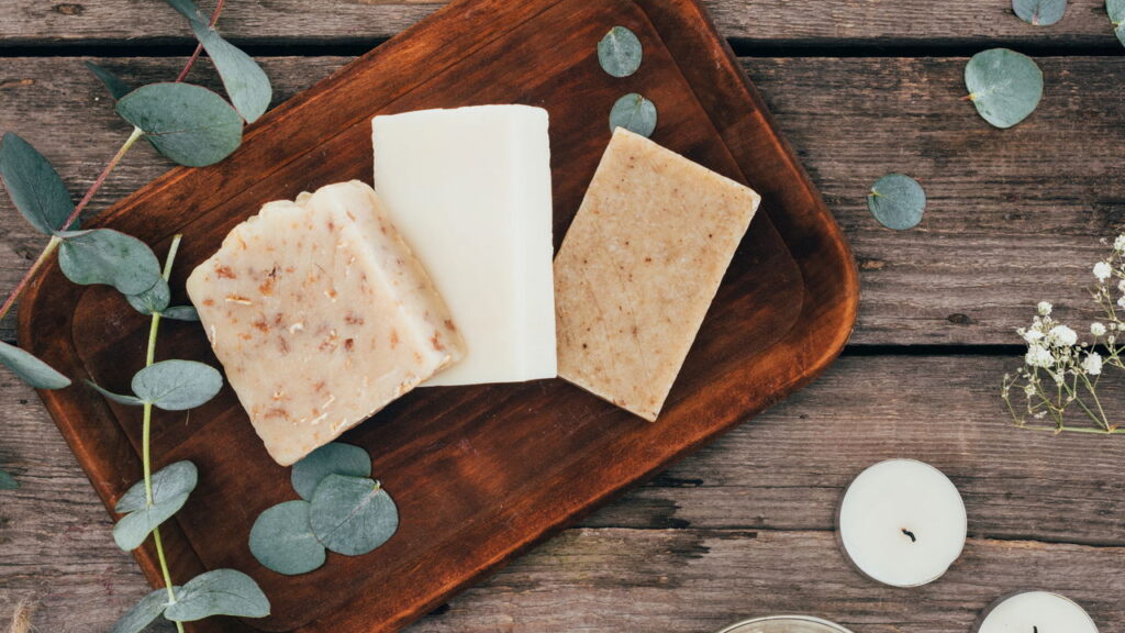 Nem desperdício, nem dor no bolso: como fazer sabão caseiro