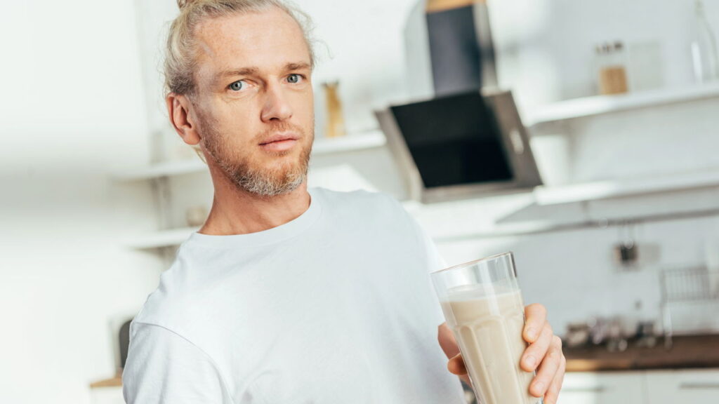 Como criar shakes com flores para pós-treino revigorante