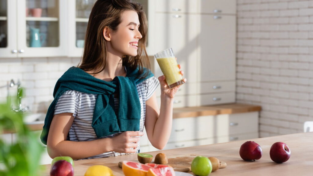 Como preparar um suco de kiwi com proteína para ganhar massa muscular e ficar mais forte