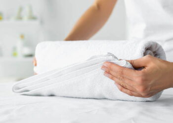 Toalhas duras nunca mais: método caseiro para deixá-las aconchegantes