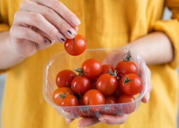 Dicas para conservar tomates por mais tempo sem perder o frescor