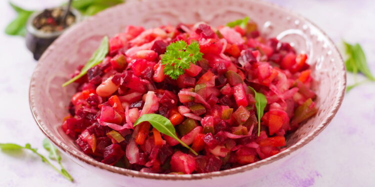 Como fazer vinagretes com plantas para refeições equilibradas