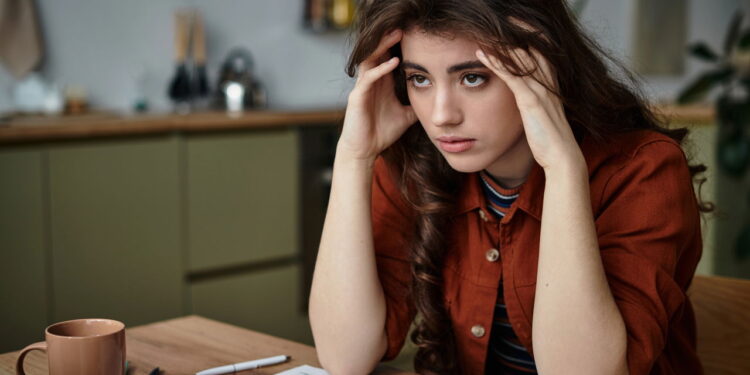 Por que abraçar a vulnerabilidade fortalece a resiliência emocional segundo a psicologia