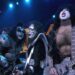 Morre aos 74 anos o lendário guitarrista do Kiss