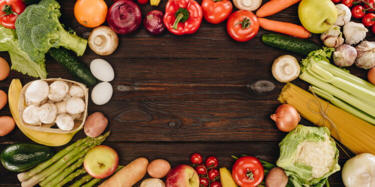 Alimentos que ajudam na saúde ocular segundo nutricionistas