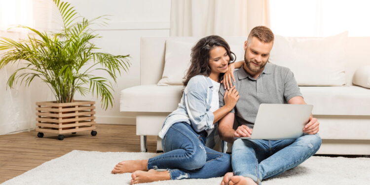 Como ter rotinas mais prazerosas com seu parceiro para harmonia no lar segundo especialistas