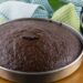 A receita de bolo de chocolate fácil no liquidificador que fica pronto em minutos