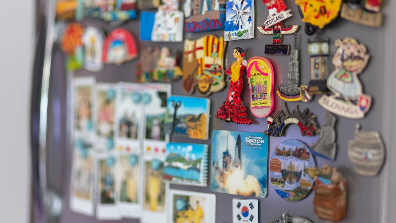 Se você ainda tem ímãs na geladeira precisa remover agora mesmo