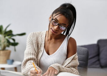 Uma rotina de autocuidado pode deixar você mais leve durante o dia