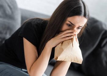 Como reduzir a ansiedade em momentos difíceis, segundo a psicologia