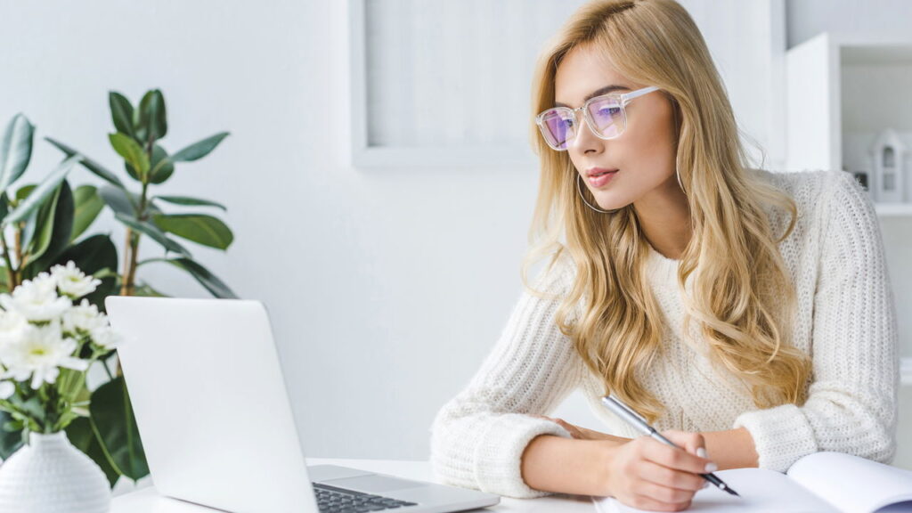 Como melhorar a produtividade no trabalho com técnicas simples, segundo especialistas