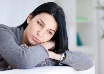 Segundo a psicologia, o hábito de cuidar de todos pode esconder uma falta de amor-próprio