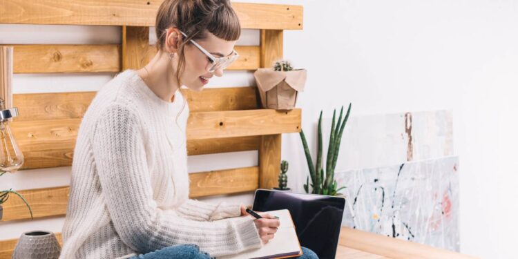 Dicas para ser uma pessoa autodidata, segundo terapeutas